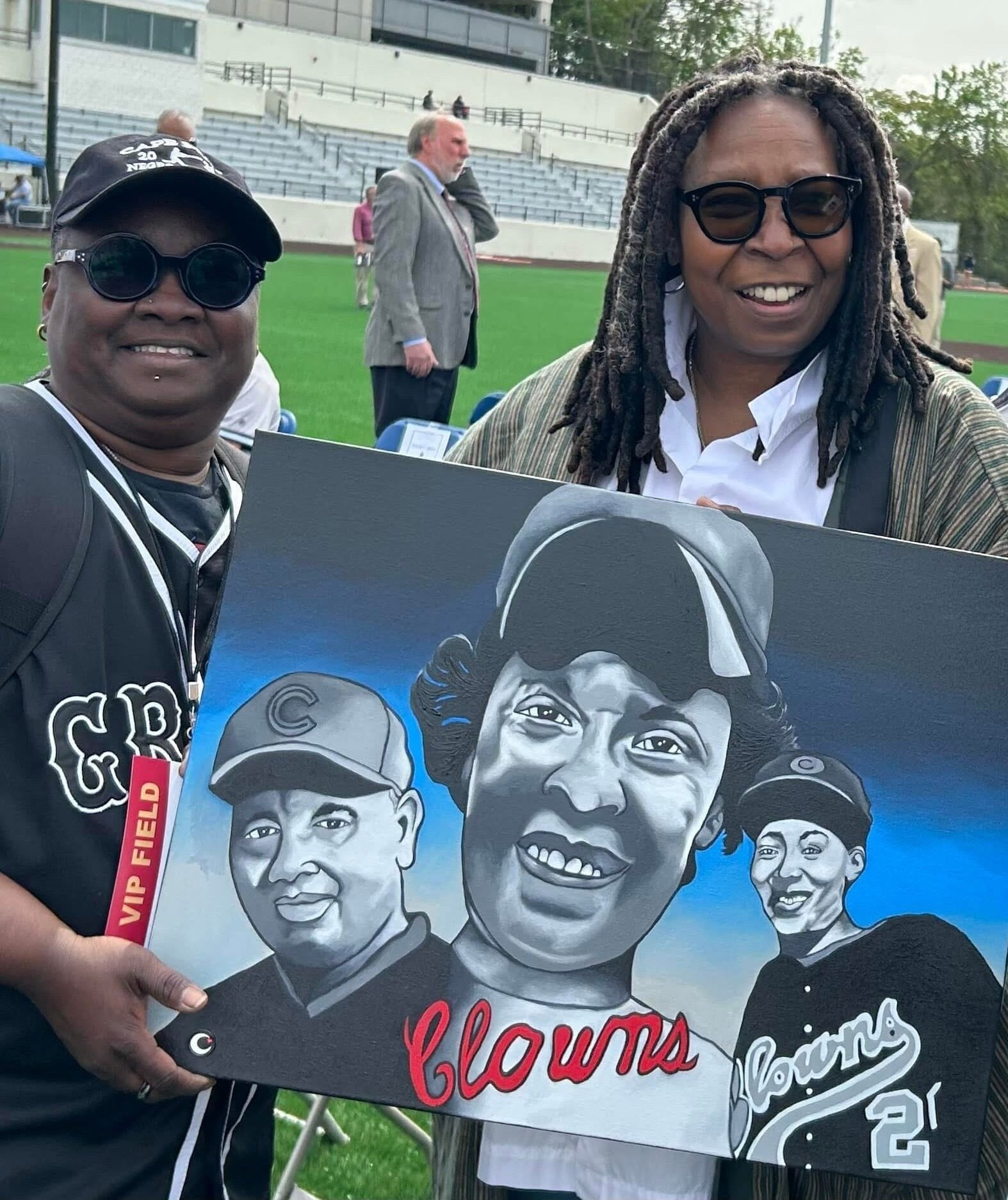 Acclaimed Artist Sydnéi SmithJordan Brings Art to the Masses