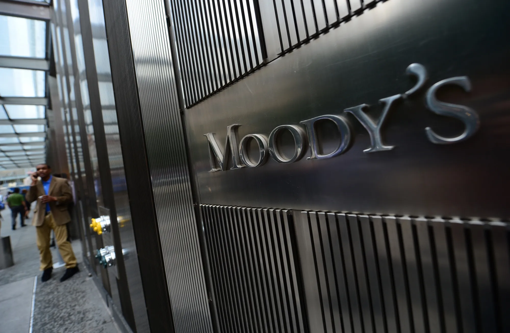 T&T – Government Welcomes Moody’s Upgrade of Rating